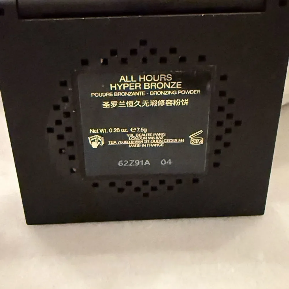 Yves Saint Laurent All Hours Hyper Bronzer 04 Warm Sandalwood